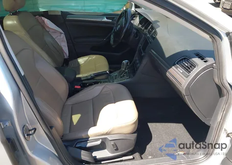 2017 Volkswagen Golf Alltrack Tsi S/Tsi Se/Tsi Sel z USA, uszkodzony, nr VIN 3VWH17AU4HM529693